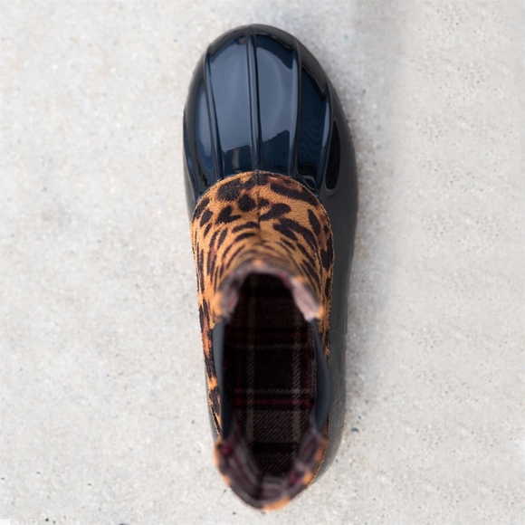 ✨HP✨ Leopard Duck Rainboot - Picture 3 of 4
